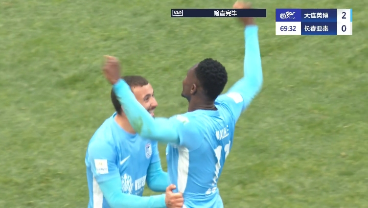 馬萊萊大連處子球！呂焯毅助攻馬萊萊破門，大連英博2-0亞泰
