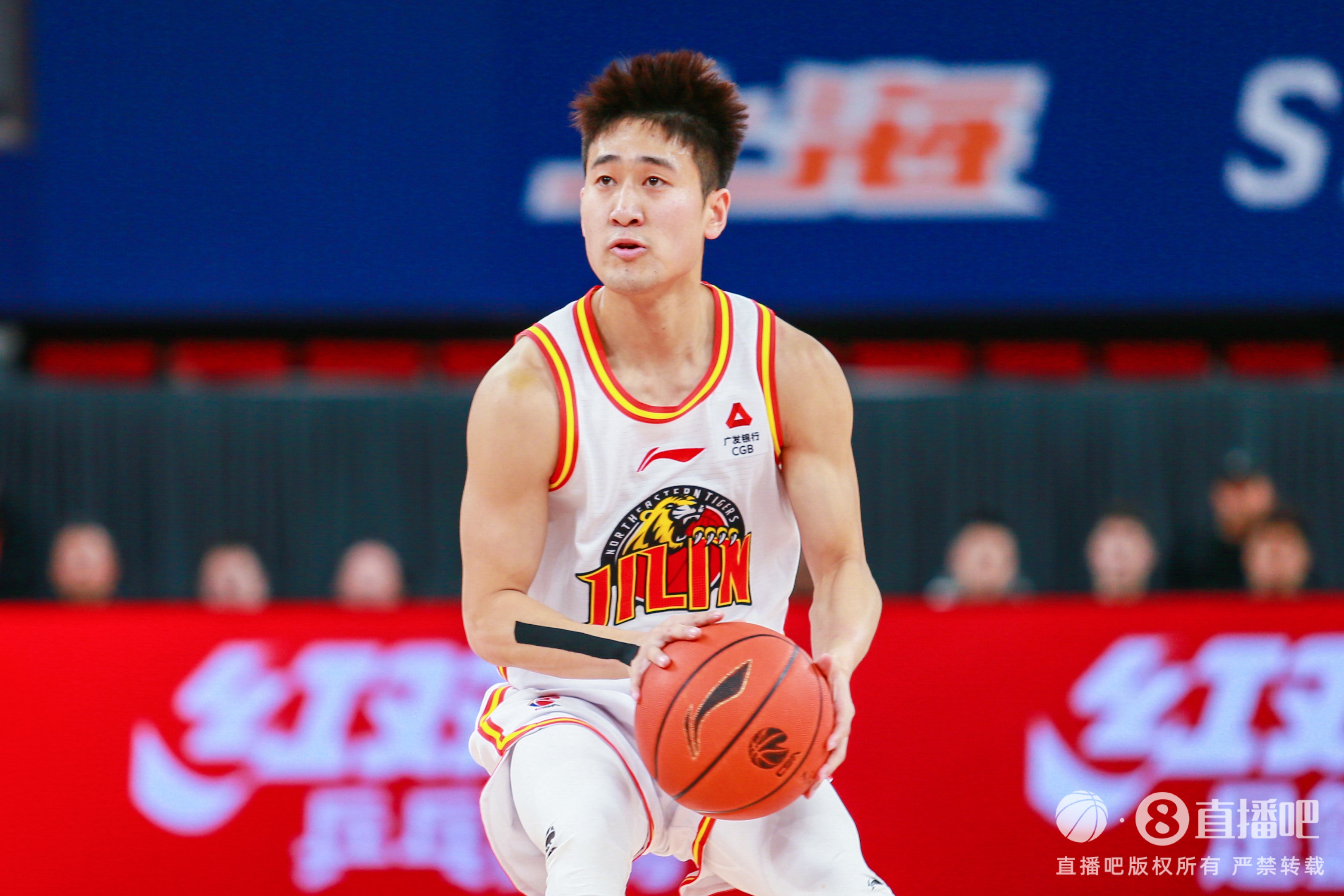 效率不高！姜偉澤13中5拿到14分 三分9中2