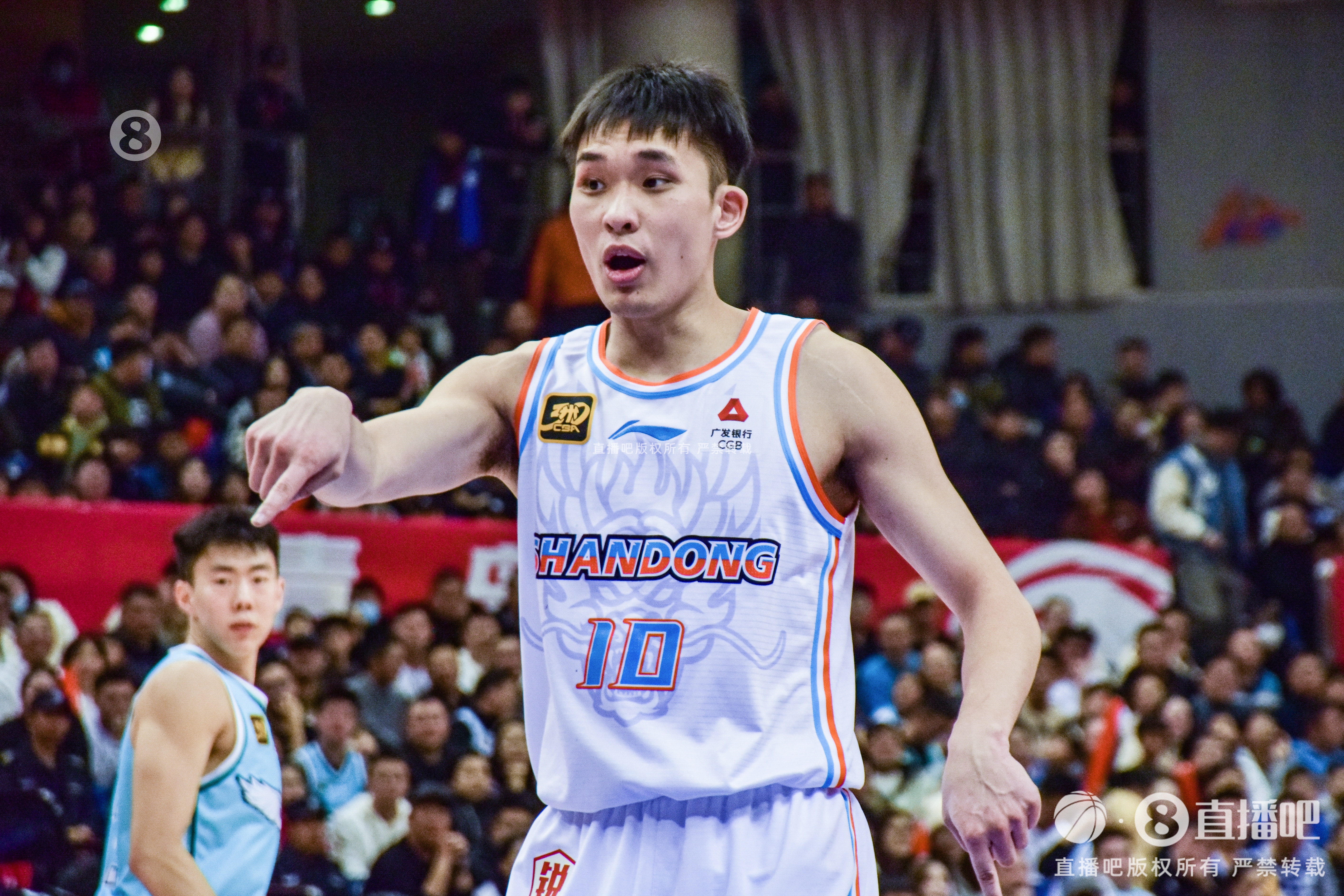 攻防俱佳！狀元秀謝智杰7中5拿到16分3板3助5斷 三分3中3