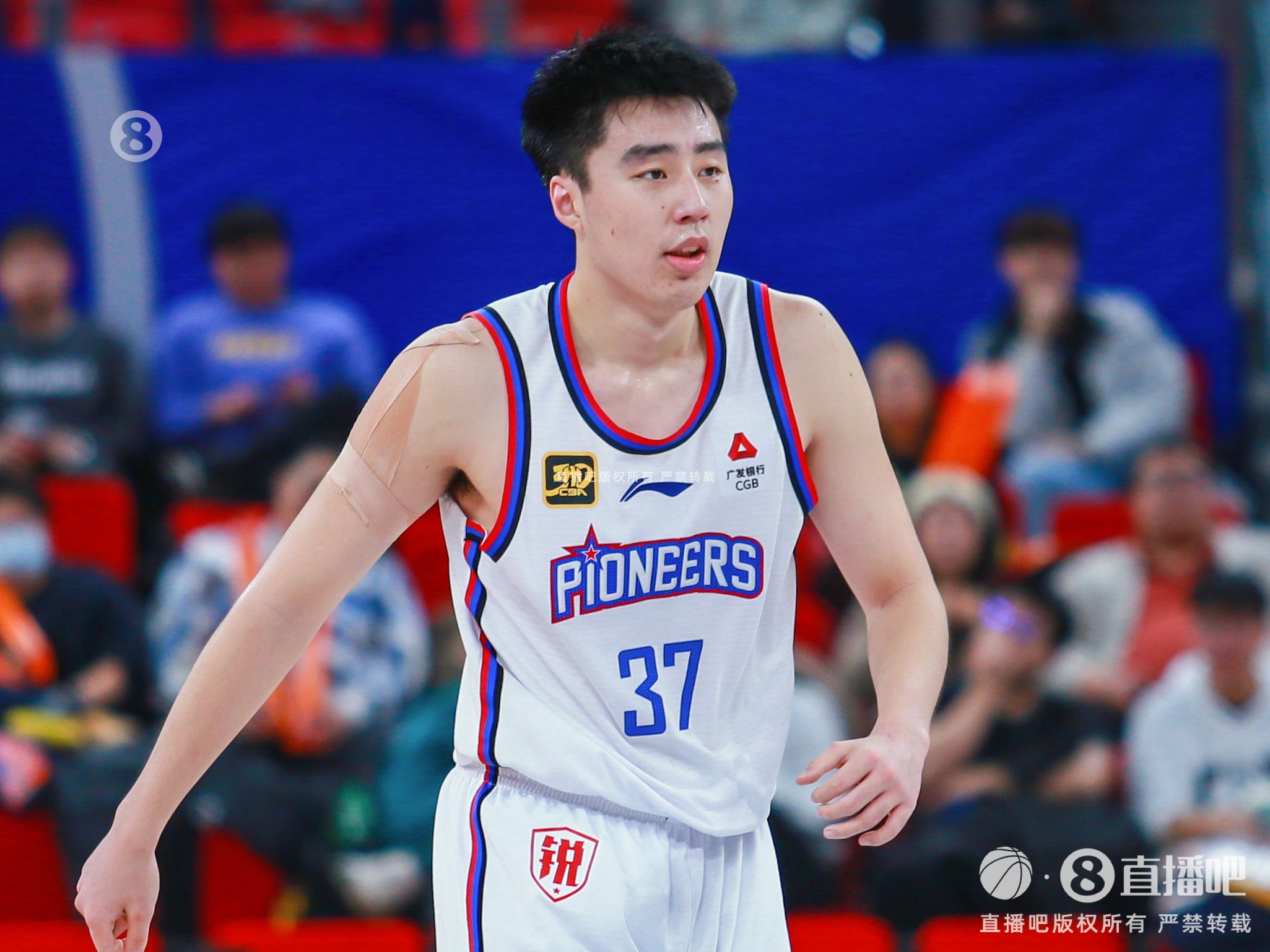 無奈最后6犯離場！杜伯超20中10&三分8中3空砍24分4板2帽