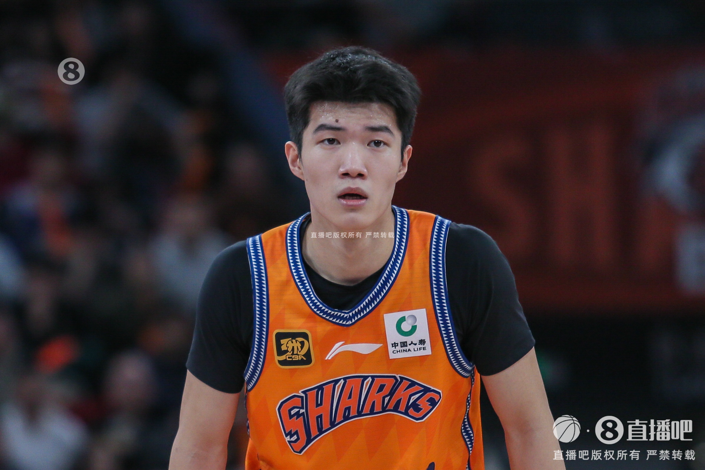 率先發(fā)力！偰李永煒首節(jié)5中4拿到11分 三分4中3