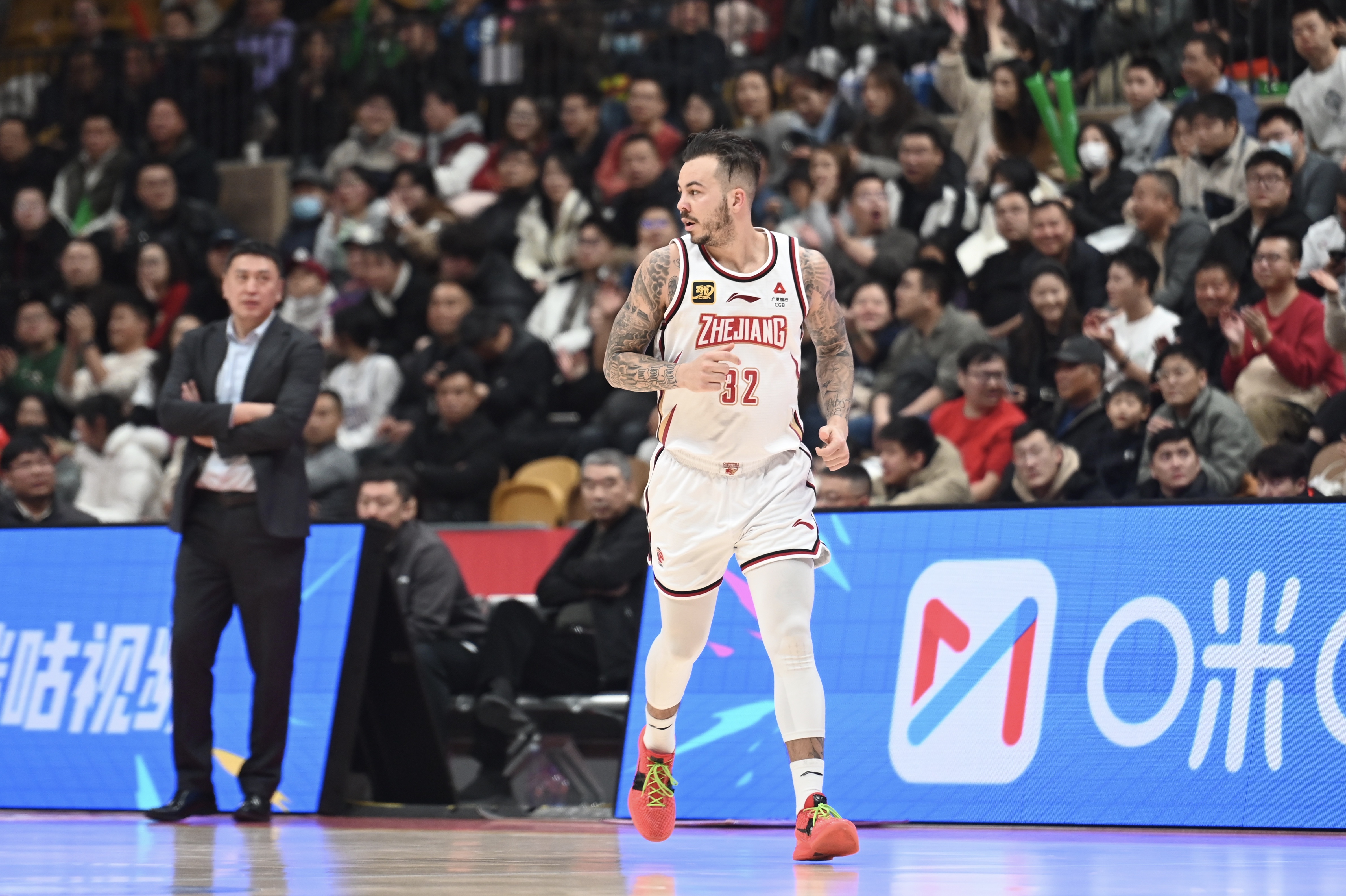 得分爆炸力！約克23中13得34分2板8助4斷 三分11中6