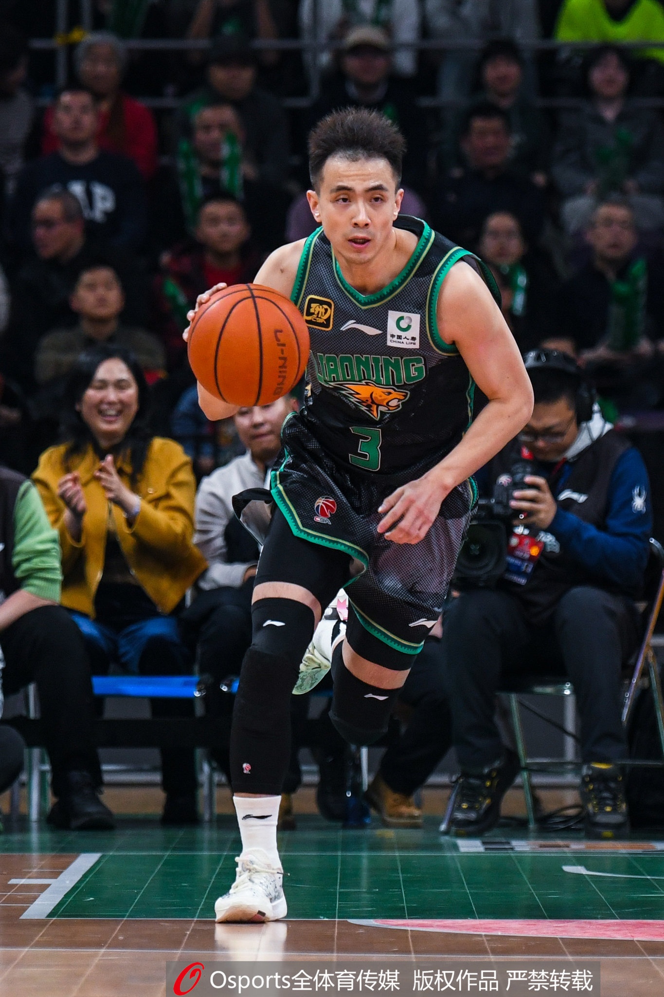 球隊(duì)指揮官！趙繼偉22分鐘送13助攻盤活全隊(duì)&5中3拿7分 正負(fù)值+24